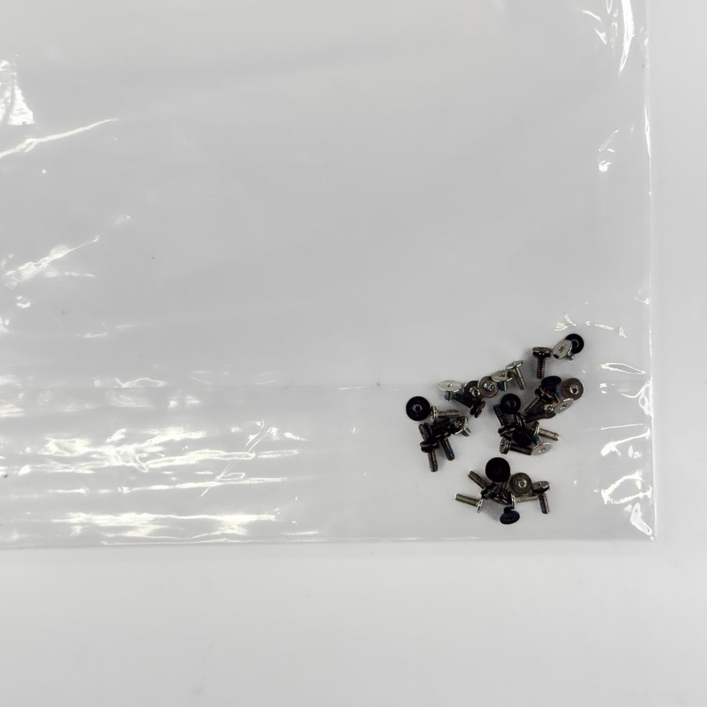 Acer Chromebook R752T Screw Kit