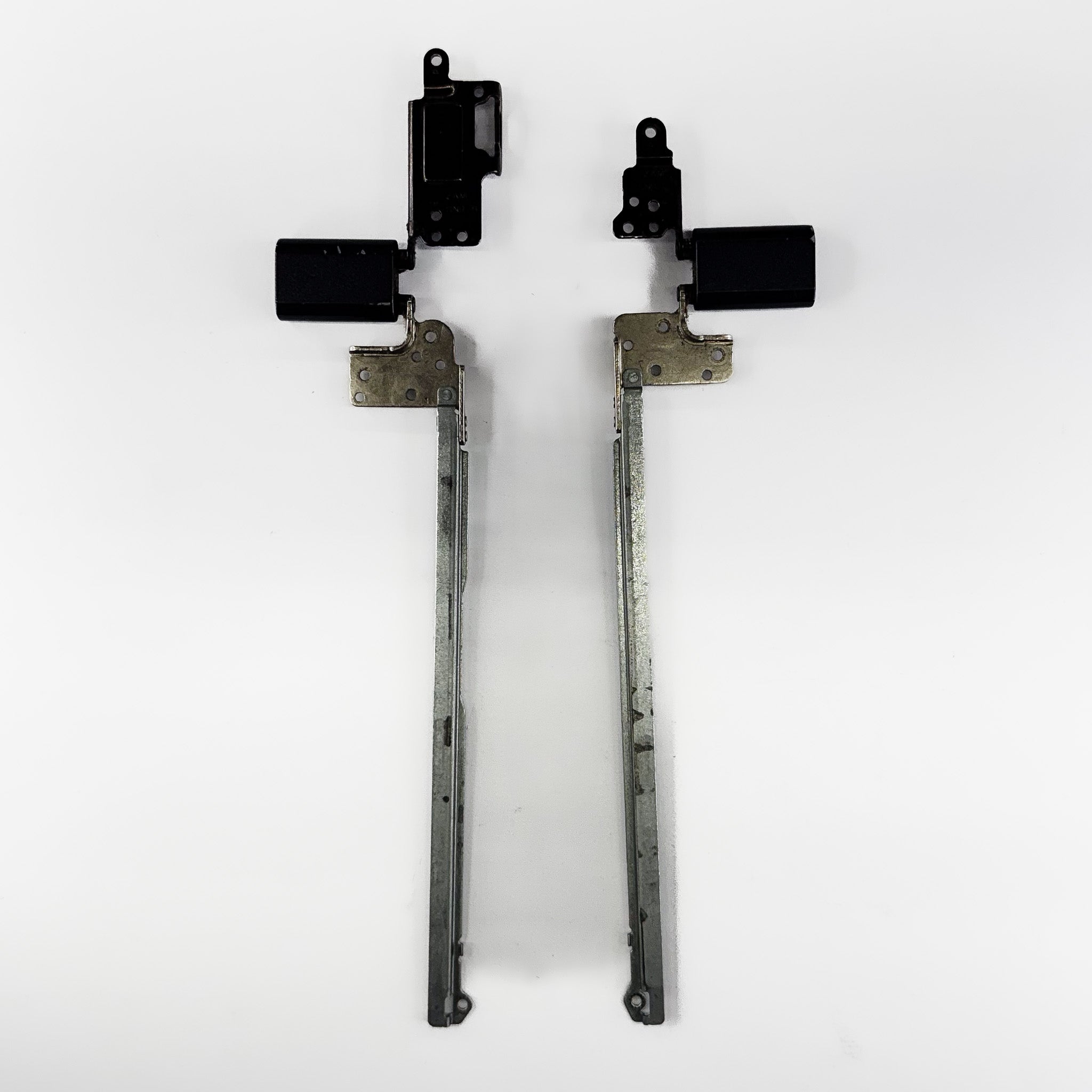 Acer Chromebook R752T Hinges
