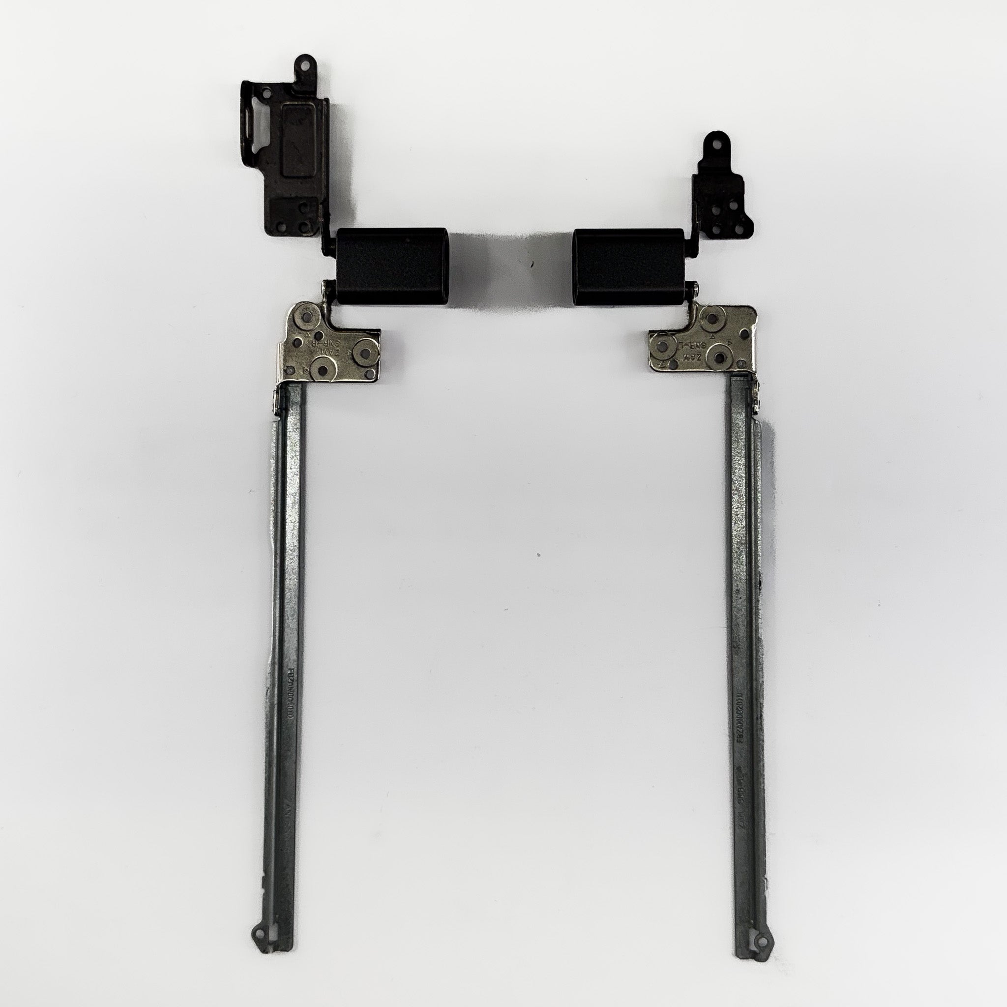 Acer Chromebook R752T Hinges